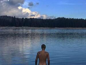 Justin Bieber Ass Porn - ICYMI: Justin Bieber Bared His Butt Again