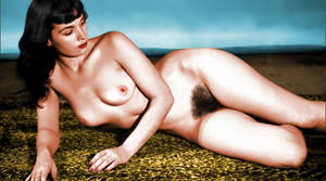 christmas bettie page nude - bettie_page_088-1038x576