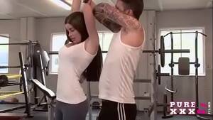 Gimnasio - Tube relaciones sexuales con mi instructor del gimnasio - XVIDEOS.COM