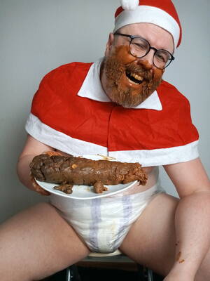 Funny Santa Porn - Scat Santa's 2020 Diapered Shit Session - Eating & Smearing Pt. 1 -  ThisVid.com em inglÃªs