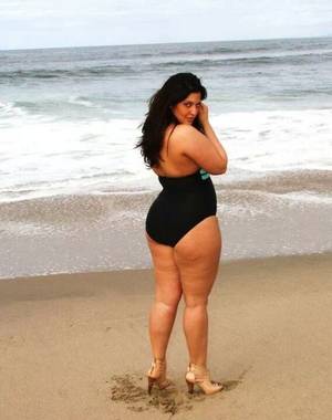 beautiful beach models - Denise Bidot on the beach