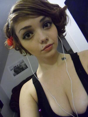 big eyes - Big eyes Porn Pic - EPORNER