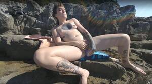 beach girl masturbation - Tattoo Girl Brille Risky Public Beach Masturbation On Seaside Vacation - VR  Porn Video - VRPorn.com