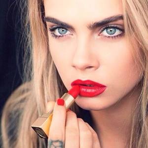 Aria Alexander Dpchallenge - Red lipstick for Cara.