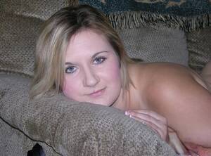 chubby blonde thumbs - Hot Chubby Blonde Nude Porn Pics - PornPics.com