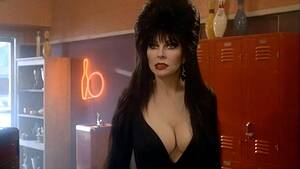 Cassandra Peterson Blowjob - Cassandra Peterson: Elvira: Mistress of the Dark : r/CelebrityHorror