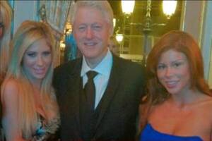 Clinton Porn - Unas fotos de Bill Clinton con tres estrellas del porno leva