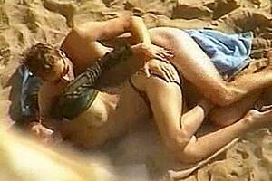 couple caught having sex on beach - Hot amateur couple caught on voyeur's camera on the beach - Upornia.com