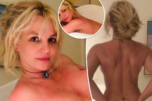 Britney Spears Nude - Britney Spears poses fully nude in bed