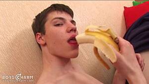 banana jerk off xxx - I jerk off with a banana peel - XVIDEOS.COM