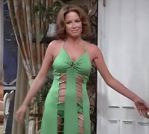 Mary Tyler Moore Fucking - Mary Tyler Moore 1975 : r/OldSchoolCelebs