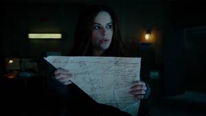 12 Monkeys Porn - 12 Monkeys Season 3 Review - Jennifer Goines Holding the Word of the Witness