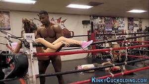 Boxing Babe Porn - Cuckolding boxer babe - XVIDEOS.COM