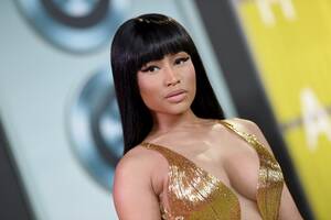 Celebrity Nicki Minaj Porn - Nicki Minaj Calls Farrah Abraham a Big 'C-' in Heated Twitter Exchange -  97.9 The Beat