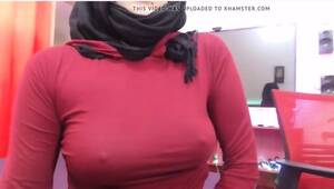 Islamic Tits - Alluring Islamic Hijabi Breasts On Web Cam - EPORNER