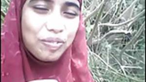 Jilbab Muslim Hijab Porn - desi Bangla muslim Hijab beauty in forest