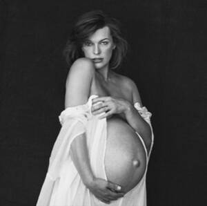 naked pregnant milla jovovich - Milla Jovovich 8 Months Pregnant 2015 Photoshoot Porn Pic - EPORNER