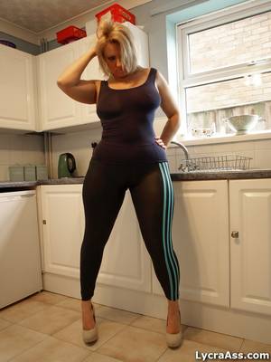 fat black bbw ass in yoga pants - women in lycra woman in spandex girls in lycra leggings women in tight gym  pants &