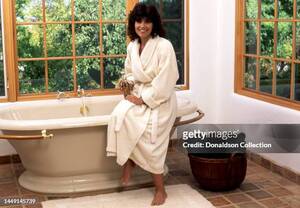 Adrienne Barbeau Xxx Porn - 687 Adrienne Barbeau Images Stock Photos, High-Res Pictures, and Images -  Getty Images