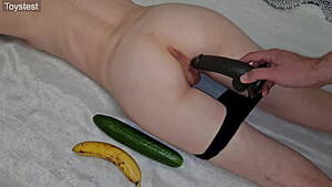 fisting double banana - DILDO? Banana? CUCUMBER? Choosing BEST for Tiny pussy - XVIDEOS.COM