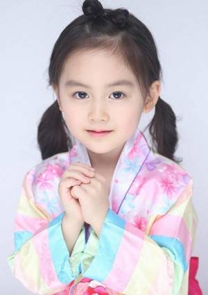 naked asian babies - Half-Korean and half-Vietnamese, Yoon Da Young from MBLAQ's season of  'Hello Baby' has a serious look to her. Seriously adorable. Look at those  round, ...