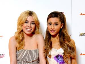 Ariana Grande Icarly Porn Comics - Sam and Cat: Fans say Ariana Grande was 'sexualised and infantilised' in  Nickelodeon show after resurfaced clip goes viral | The Independent