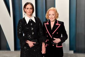 Holland Taylor Having Sex - Sarah Paulson Shares Tribute To Holland Taylor On Her 78th Birthday