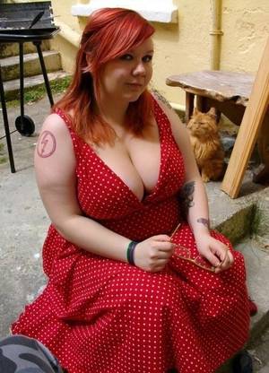 chubby nude 38c red heads - bbw