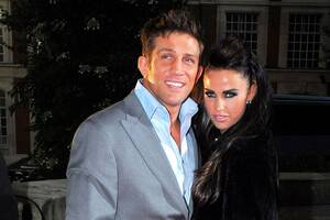 clothed exhibitionist beach - Katie Price's ex Alex Reid was exhibitionist obsessed with stripping off -  he even took Harvey's meds, says Amy Price | The Sun