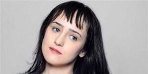 Mara Wilson Porn - Matilda' Star Mara Wilson Embraces 'Bi/Queer Label'