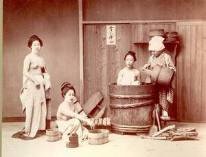 japanese vintage porn 1900 - Japanese country bath. ca. 1900. [900x683] : r/HistoryPorn