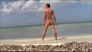 beach boners pissing - Pissing in the ocean - XVIDEOS.COM