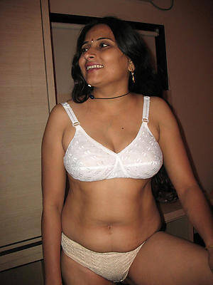 Indian Mature Bra Porn - Indian Mature Bra Porn | Sex Pictures Pass