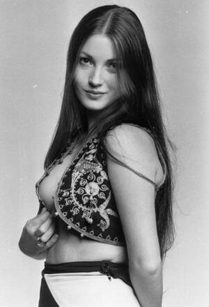 Jane Seymour Porn - Jane Seymour - 1970s : r/OldSchoolCool