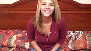 Ashlynn Brooke Solo - Ashlynn Brooke makes her first porn - XVIDEOS.COM