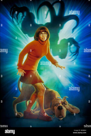 linda cardellini scooby doo xxx - Linda cardellini scooby doo doo 2002 hi-res stock photography and images -  Alamy