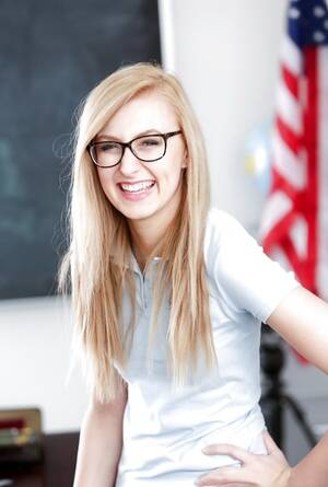 Blond Nerd Porn Captions - Blonde Nerd Porn Pics & Naked Photos - PornPics.com