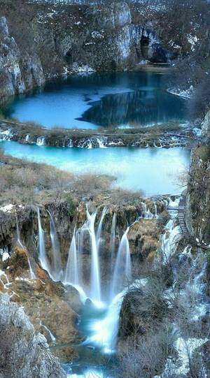 Nature Porn - One of the most beautiful and peaceful things in nature to be around.  Waterfalls Lakes