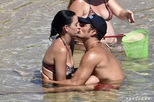 hd nude beach couples - Katy Perry and Orlando Bloom Vacation in Italy August 2016 | POPSUGAR  Celebrity