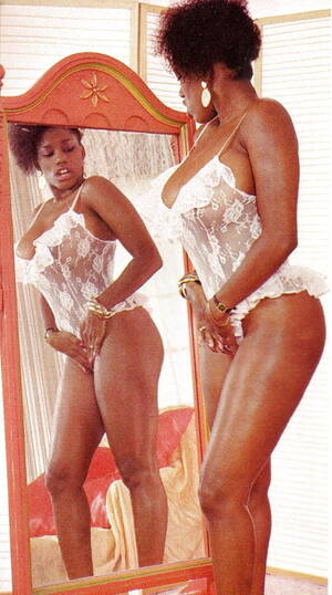 Ebony Ayes Tits - Vintage Ebony Ayes pics _63 - 8 photos