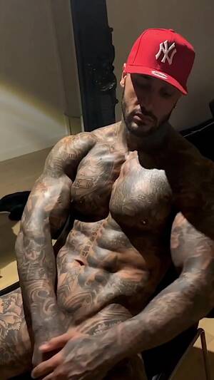 Muslim Gay Porn Hunk - Hot dudes: Tatted muslim muscle daddy - ThisVid.com