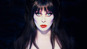 Cassandra Peterson Blowjob - Horror Icon Cassandra Peterson Comes Out In New Elvira Memoir