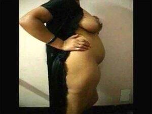 chubby amateur indian - Watch Chubby Indian Amateur Exposes Hot Body - Strip, Chubby, Bbw Porn -  SpankBang