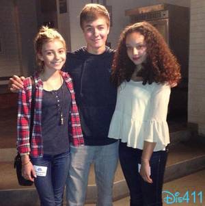 G. Hannelius Good Luck Charlie Porn - Disney Channel Noticias: Fotos:G Hannelius,Kayla Maisonet,Peyton .