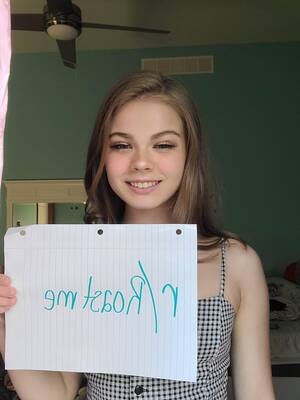 Mila Kunis Doggystyle Porn - F18 I just genuinely want to know how other people see me lol : r/RoastMe