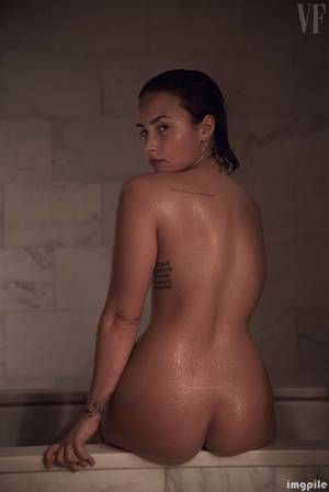 Cartoon Porn Demi Lovato - Liked Like Share