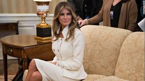 Long Girl - SOTU marks Melania's first appearance in weeks