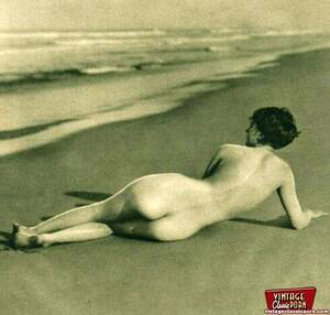 classic vintage nude models - Vintage models posing nude