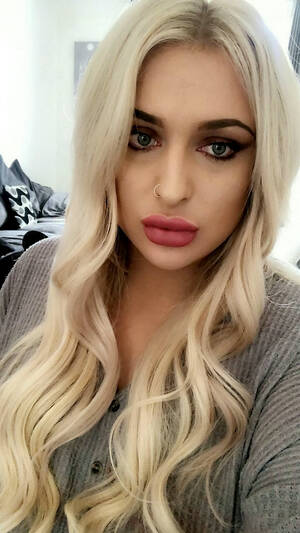 girl penis shemale - Police investigating 'hate crime' after transgender woman turned down for  porn role 'because she has a penis' | The Sun