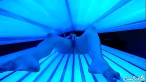 Latina Tanning Bed Porn - teen latina student gives lesbian pussy a massage in tanning bed -  XVIDEOS.COM